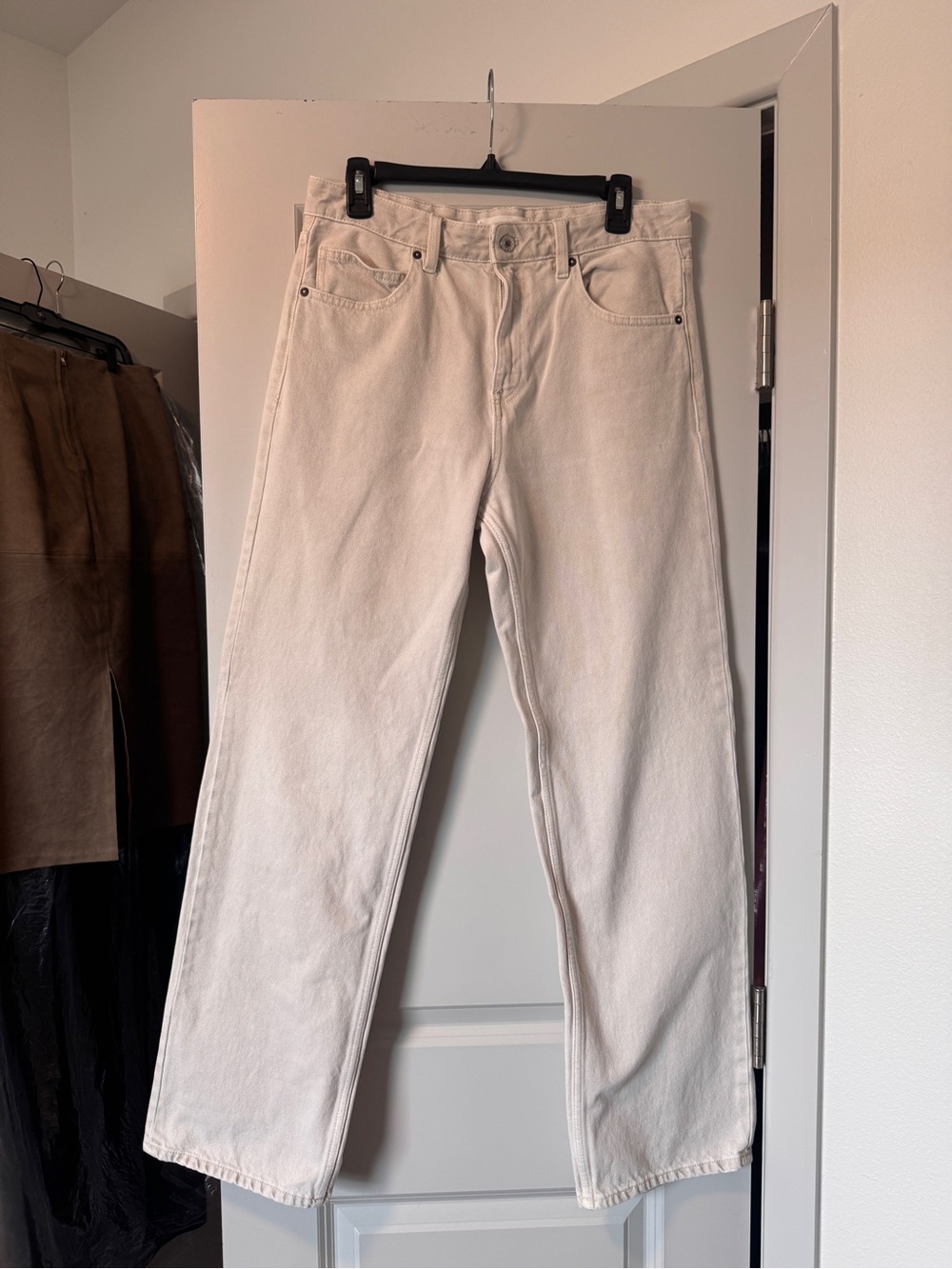 Mango Off-White Straight Jeans